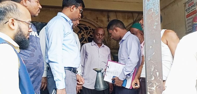 প্রধান উপদেষ্টা পদত্যাগ করবেন না: ফাইজ তাইয়েব আহমেদ