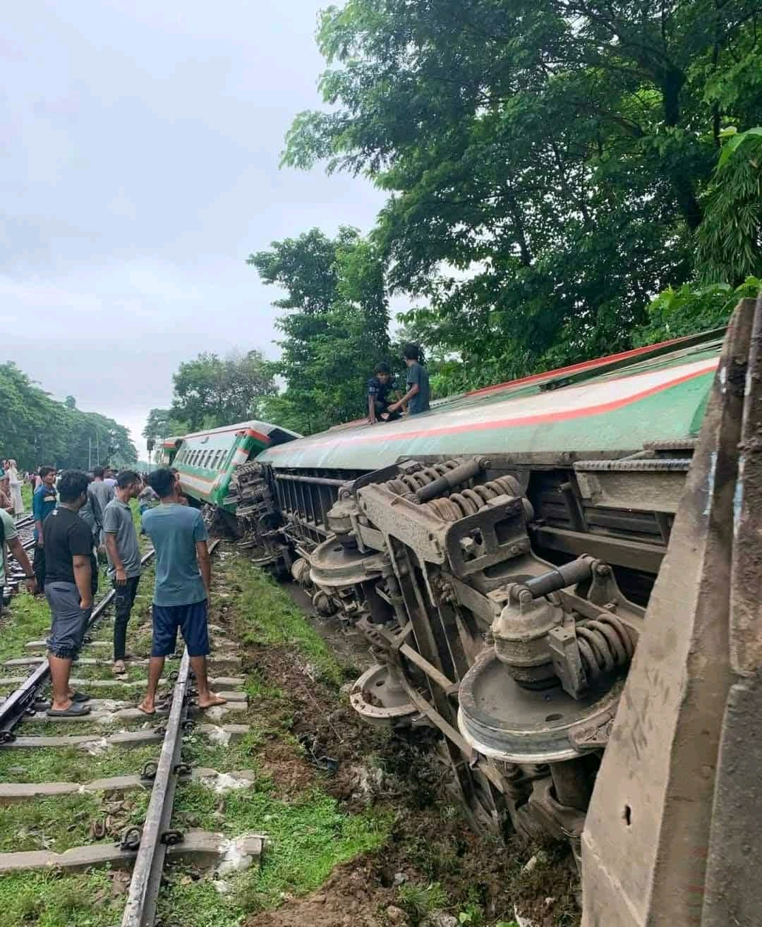 প্রধান উপদেষ্টা পদত্যাগ করবেন না: ফাইজ তাইয়েব আহমেদ