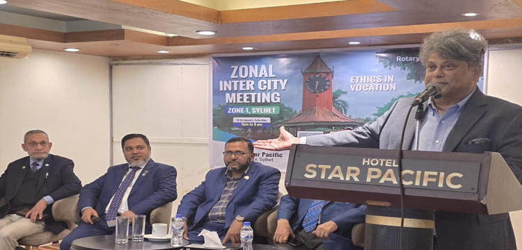 প্রধান উপদেষ্টা পদত্যাগ করবেন না: ফাইজ তাইয়েব আহমেদ