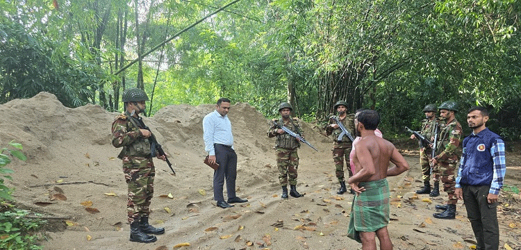 প্রধান উপদেষ্টা পদত্যাগ করবেন না: ফাইজ তাইয়েব আহমেদ
