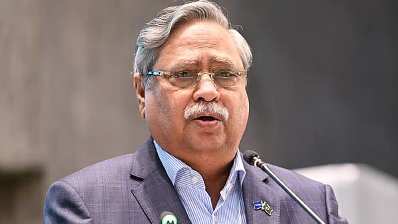 প্রধান উপদেষ্টা পদত্যাগ করবেন না: ফাইজ তাইয়েব আহমেদ