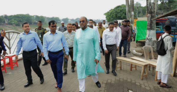 প্রধান উপদেষ্টা পদত্যাগ করবেন না: ফাইজ তাইয়েব আহমেদ