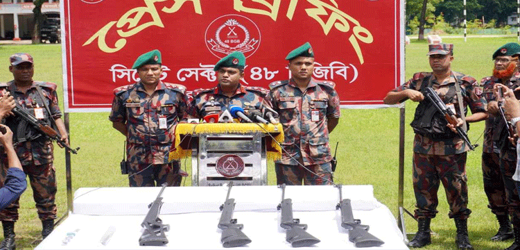 প্রধান উপদেষ্টা পদত্যাগ করবেন না: ফাইজ তাইয়েব আহমেদ