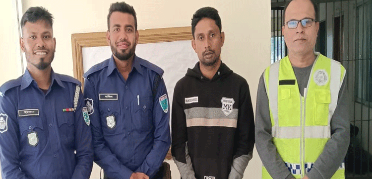 প্রধান উপদেষ্টা পদত্যাগ করবেন না: ফাইজ তাইয়েব আহমেদ