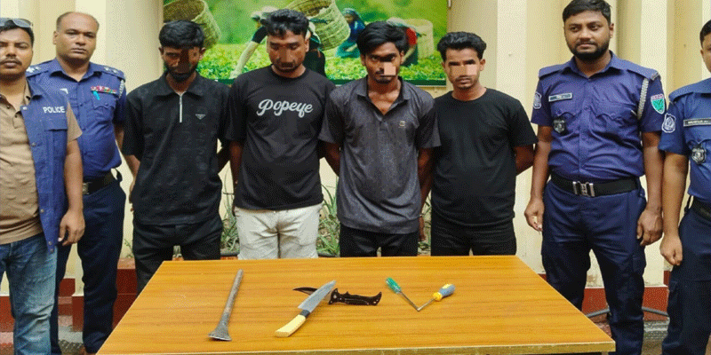 প্রধান উপদেষ্টা পদত্যাগ করবেন না: ফাইজ তাইয়েব আহমেদ