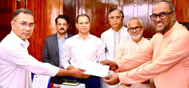 প্রধান উপদেষ্টা পদত্যাগ করবেন না: ফাইজ তাইয়েব আহমেদ