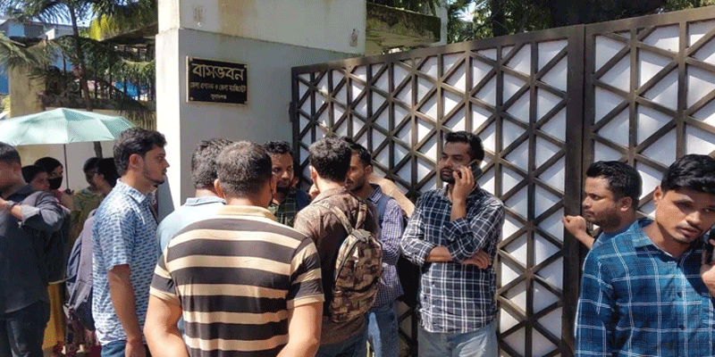 প্রধান উপদেষ্টা পদত্যাগ করবেন না: ফাইজ তাইয়েব আহমেদ