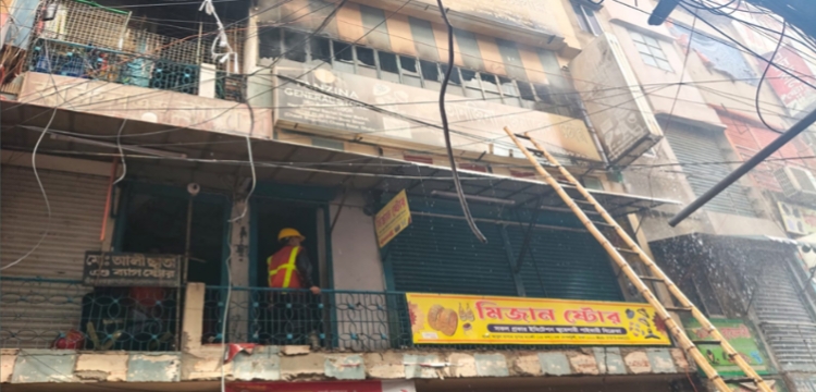 প্রধান উপদেষ্টা পদত্যাগ করবেন না: ফাইজ তাইয়েব আহমেদ