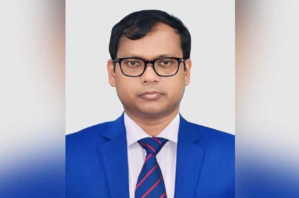 প্রধান উপদেষ্টা পদত্যাগ করবেন না: ফাইজ তাইয়েব আহমেদ