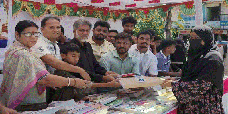 প্রধান উপদেষ্টা পদত্যাগ করবেন না: ফাইজ তাইয়েব আহমেদ