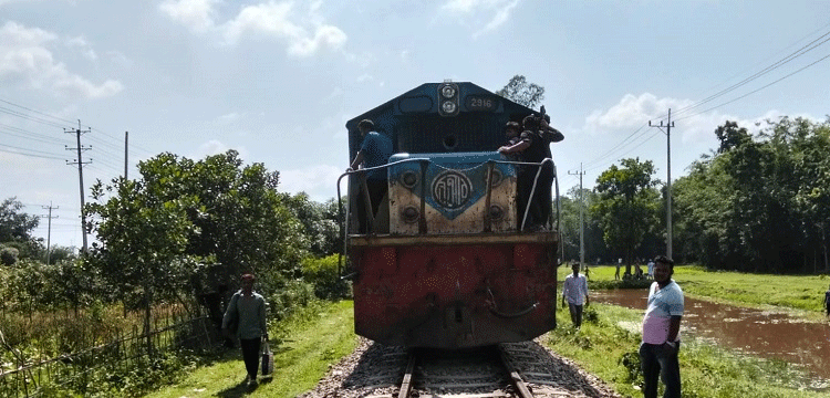 প্রধান উপদেষ্টা পদত্যাগ করবেন না: ফাইজ তাইয়েব আহমেদ