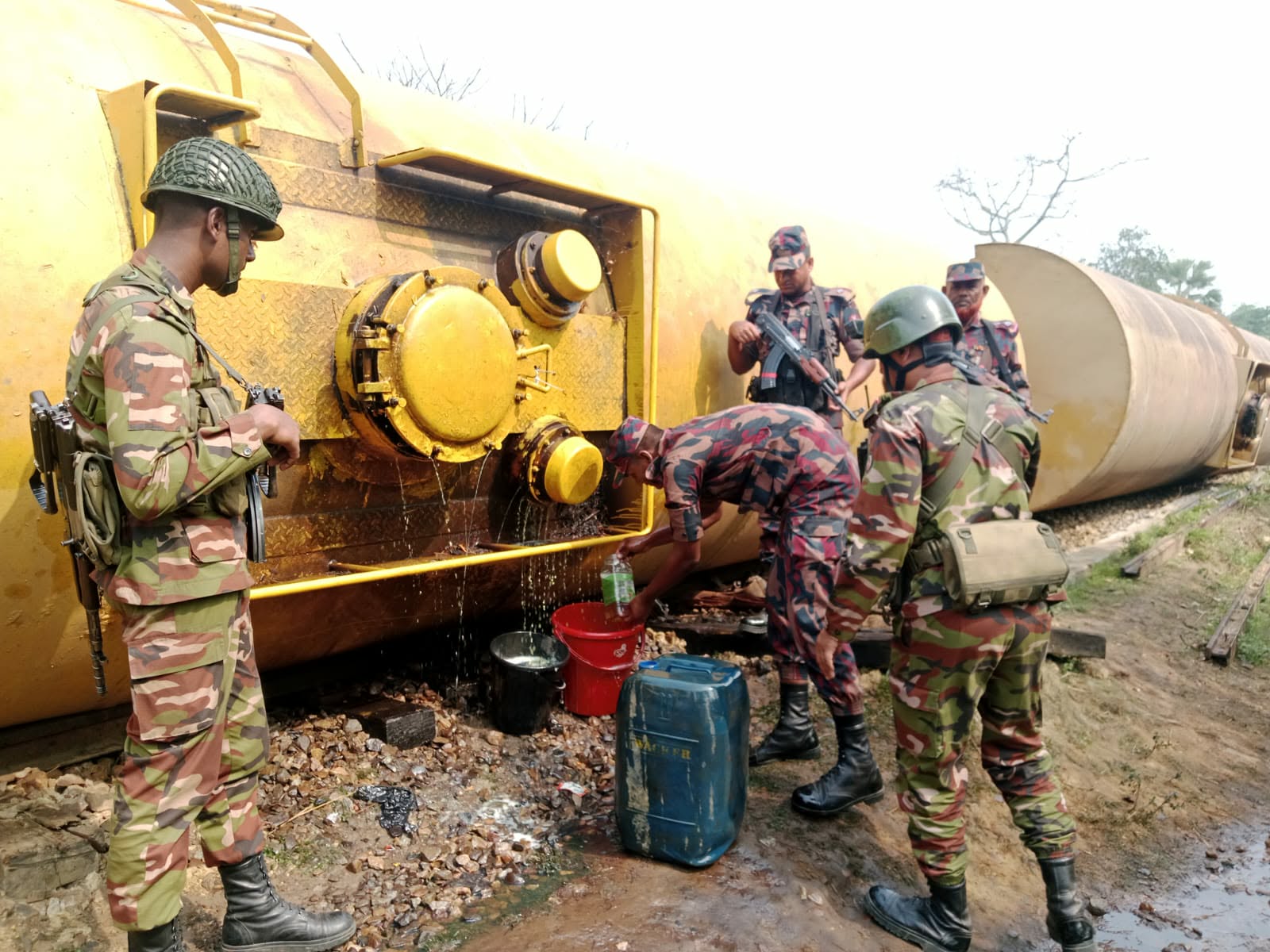 প্রধান উপদেষ্টা পদত্যাগ করবেন না: ফাইজ তাইয়েব আহমেদ