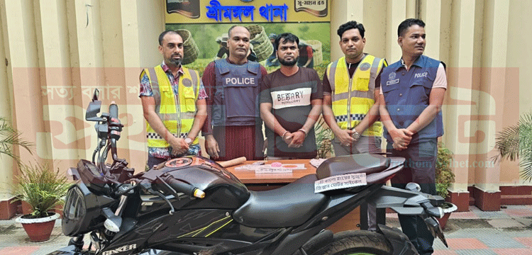 প্রধান উপদেষ্টা পদত্যাগ করবেন না: ফাইজ তাইয়েব আহমেদ