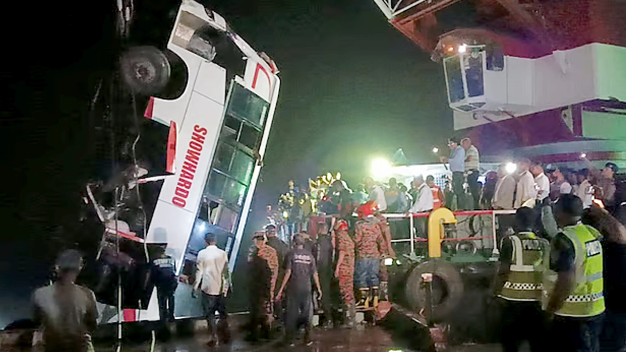 প্রধান উপদেষ্টা পদত্যাগ করবেন না: ফাইজ তাইয়েব আহমেদ