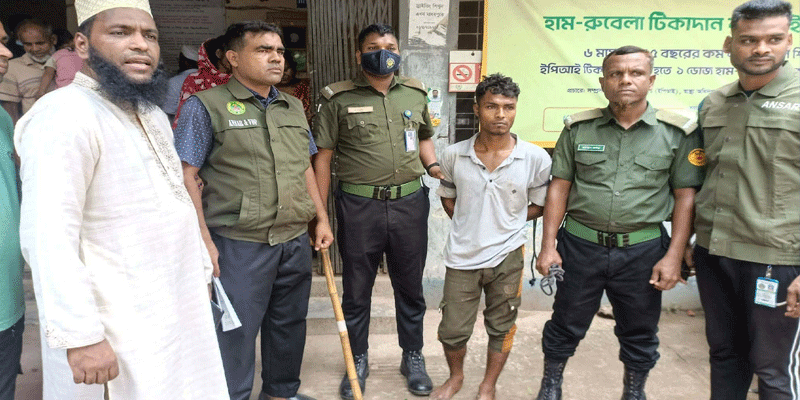 প্রধান উপদেষ্টা পদত্যাগ করবেন না: ফাইজ তাইয়েব আহমেদ