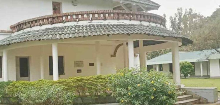 প্রধান উপদেষ্টা পদত্যাগ করবেন না: ফাইজ তাইয়েব আহমেদ