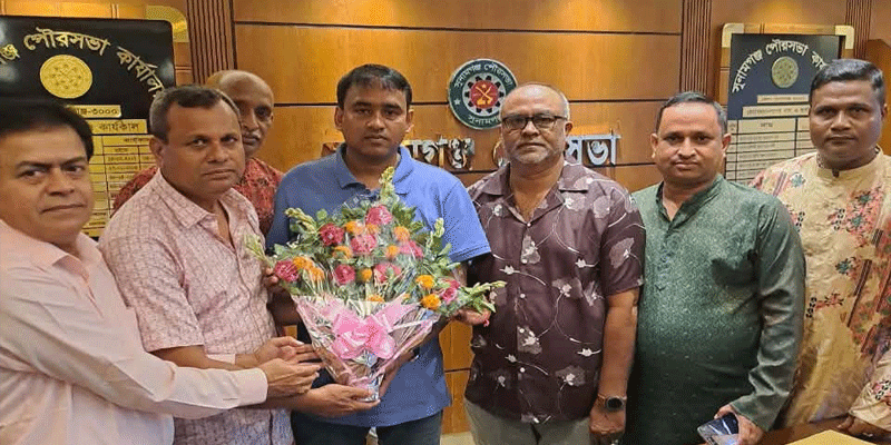 প্রধান উপদেষ্টা পদত্যাগ করবেন না: ফাইজ তাইয়েব আহমেদ
