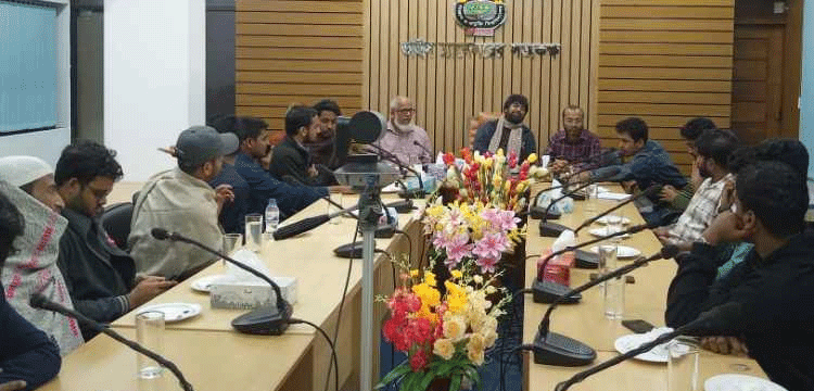 প্রধান উপদেষ্টা পদত্যাগ করবেন না: ফাইজ তাইয়েব আহমেদ