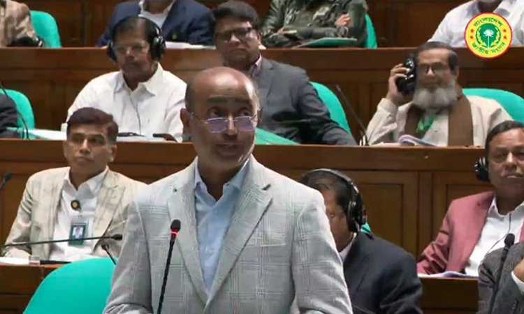 প্রধান উপদেষ্টা পদত্যাগ করবেন না: ফাইজ তাইয়েব আহমেদ