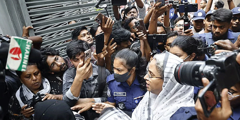 প্রধান উপদেষ্টা পদত্যাগ করবেন না: ফাইজ তাইয়েব আহমেদ