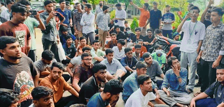 প্রধান উপদেষ্টা পদত্যাগ করবেন না: ফাইজ তাইয়েব আহমেদ