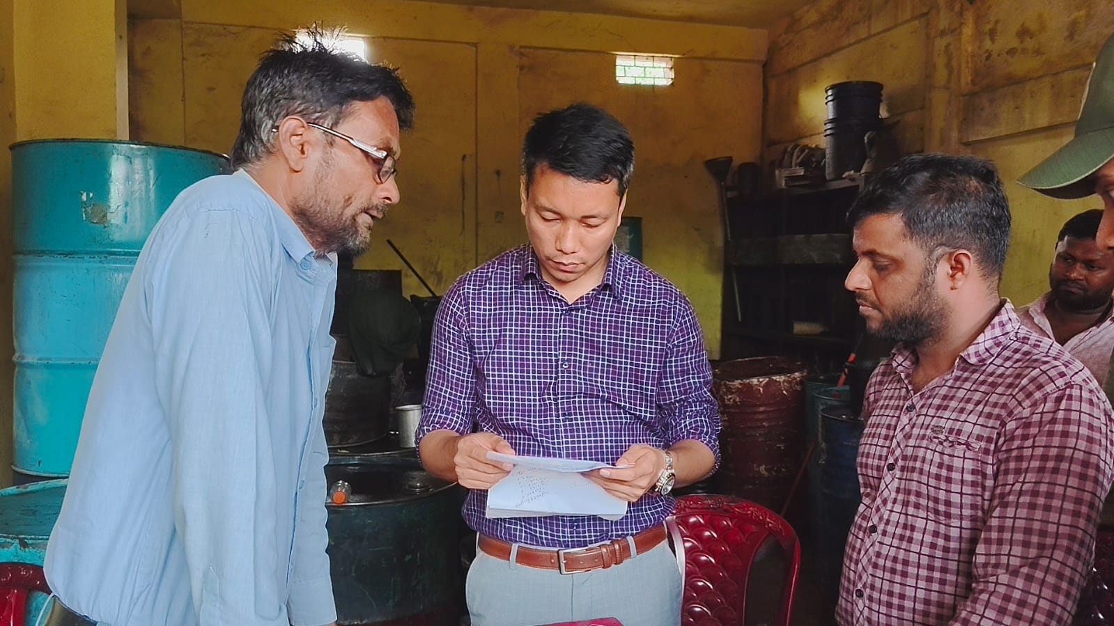 প্রধান উপদেষ্টা পদত্যাগ করবেন না: ফাইজ তাইয়েব আহমেদ