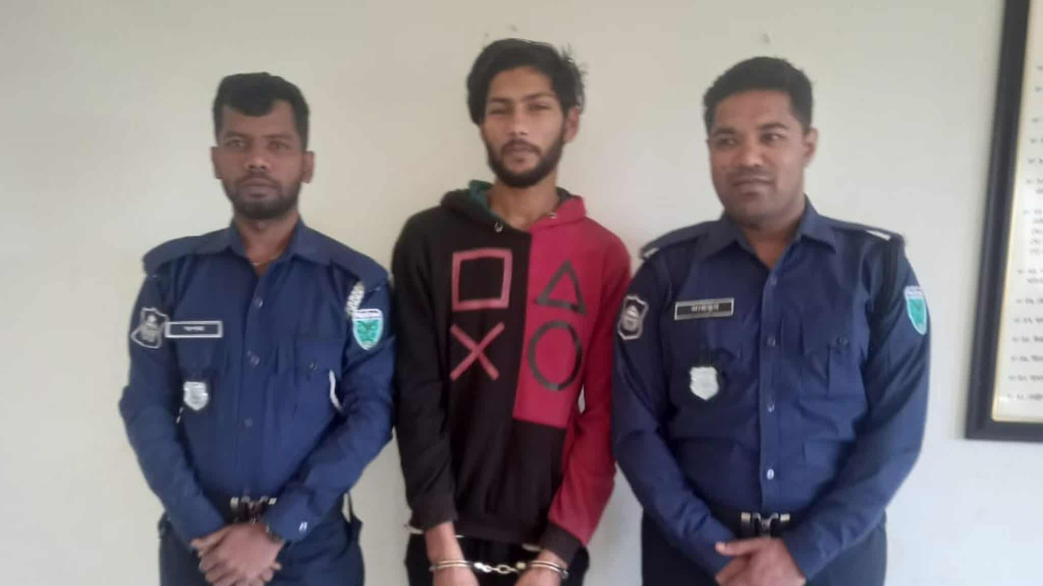 প্রধান উপদেষ্টা পদত্যাগ করবেন না: ফাইজ তাইয়েব আহমেদ