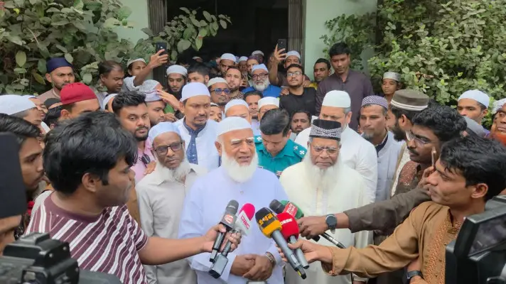 প্রধান উপদেষ্টা পদত্যাগ করবেন না: ফাইজ তাইয়েব আহমেদ
