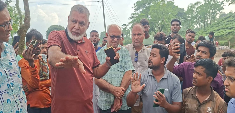 প্রধান উপদেষ্টা পদত্যাগ করবেন না: ফাইজ তাইয়েব আহমেদ