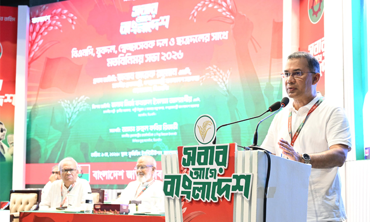 প্রধান উপদেষ্টা পদত্যাগ করবেন না: ফাইজ তাইয়েব আহমেদ