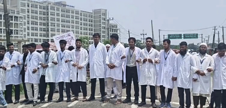 প্রধান উপদেষ্টা পদত্যাগ করবেন না: ফাইজ তাইয়েব আহমেদ