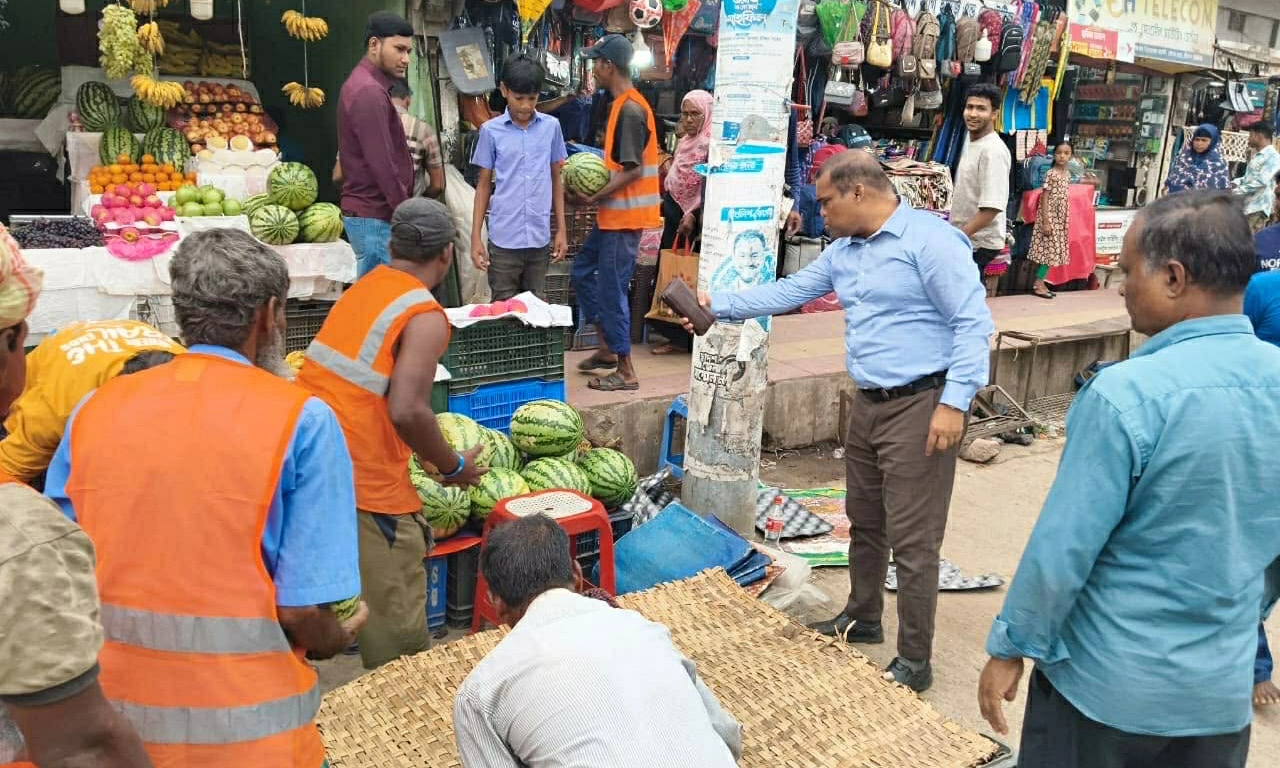 প্রধান উপদেষ্টা পদত্যাগ করবেন না: ফাইজ তাইয়েব আহমেদ