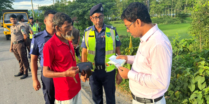 প্রধান উপদেষ্টা পদত্যাগ করবেন না: ফাইজ তাইয়েব আহমেদ