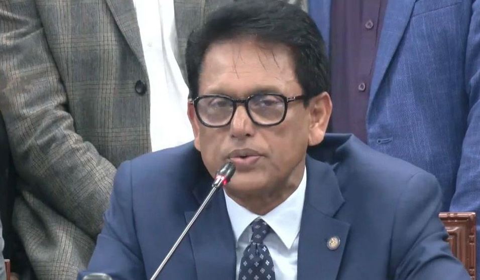 প্রধান উপদেষ্টা পদত্যাগ করবেন না: ফাইজ তাইয়েব আহমেদ