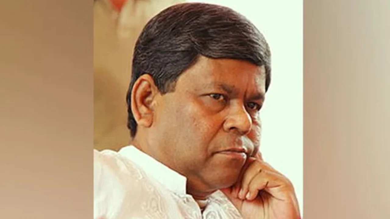 প্রধান উপদেষ্টা পদত্যাগ করবেন না: ফাইজ তাইয়েব আহমেদ