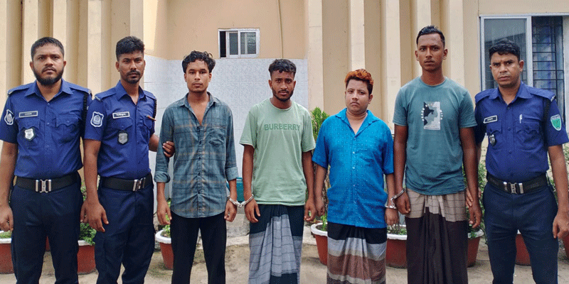প্রধান উপদেষ্টা পদত্যাগ করবেন না: ফাইজ তাইয়েব আহমেদ
