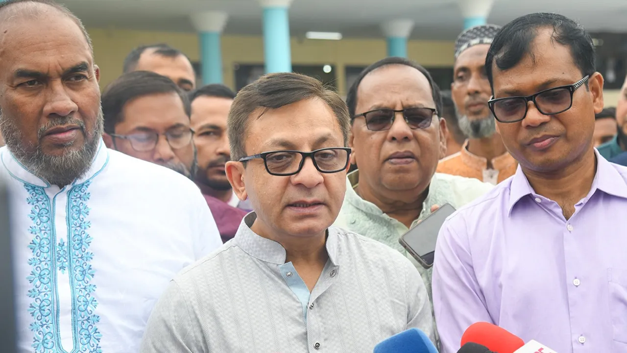 প্রধান উপদেষ্টা পদত্যাগ করবেন না: ফাইজ তাইয়েব আহমেদ