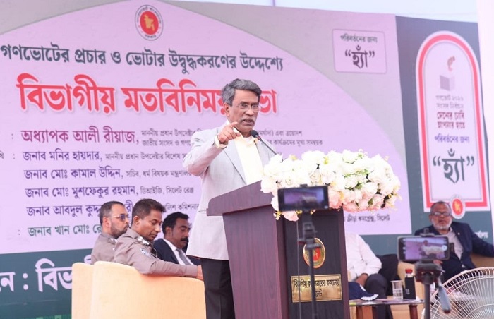 প্রধান উপদেষ্টা পদত্যাগ করবেন না: ফাইজ তাইয়েব আহমেদ
