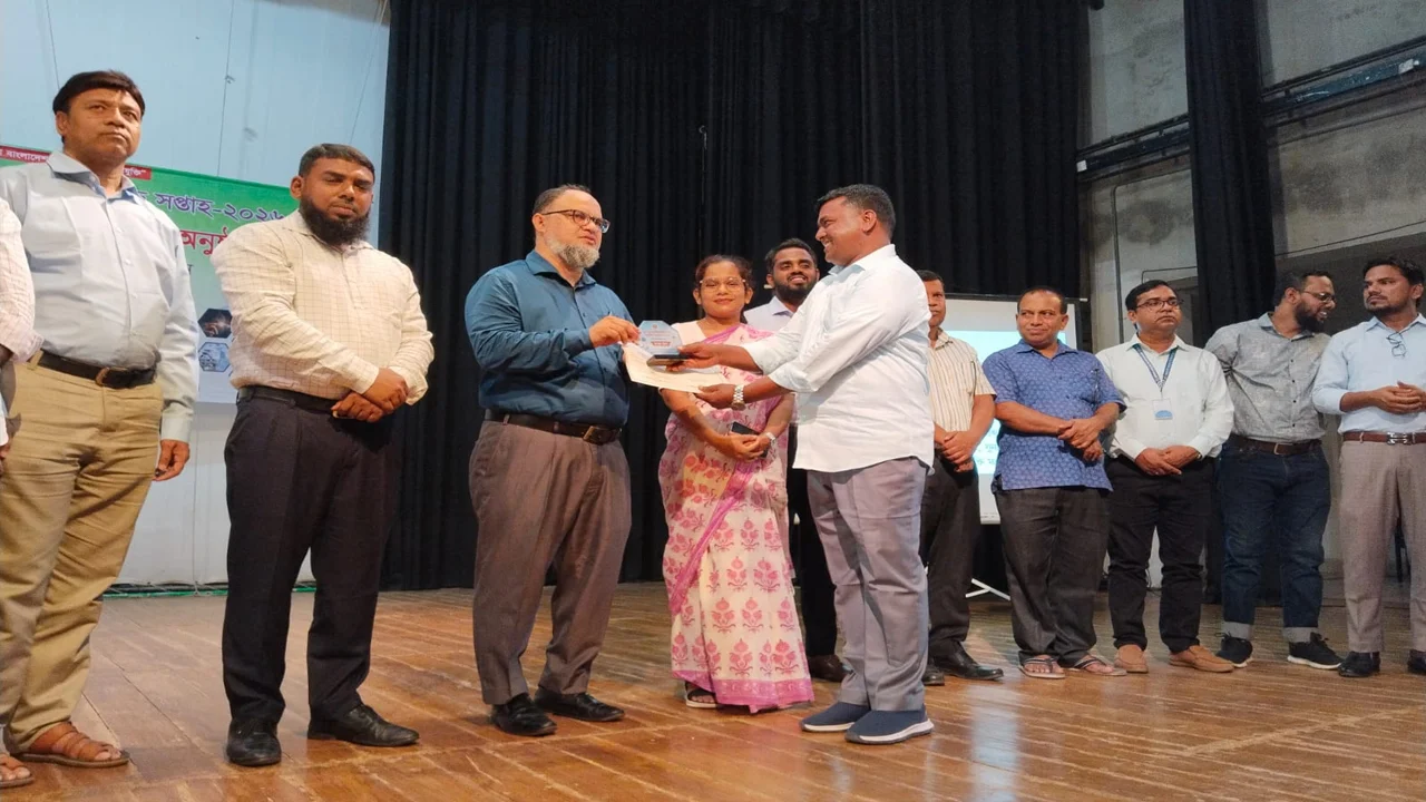 প্রধান উপদেষ্টা পদত্যাগ করবেন না: ফাইজ তাইয়েব আহমেদ