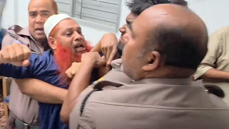 প্রধান উপদেষ্টা পদত্যাগ করবেন না: ফাইজ তাইয়েব আহমেদ