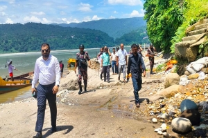 জাফলংয়ে দেড় হাজার ঘনফুট পাথর উদ্ধারসহ ৫০ টি বারকি নৌকা ধ্বংস