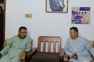 নিখোঁজ ইলিয়াস আলীর বাড়িতে পররাষ্ট্র উপদেষ্টা হুমায়ুন কবির