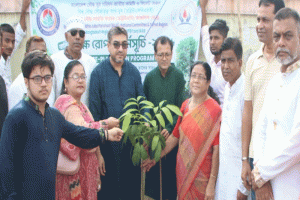 গাছ প্রাণহীন কোনো বস্তু নয়, এটি আমাদের দায়বদ্ধতার প্রতীক: মিফতাহ্ সিদ্দিকী