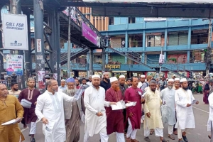 সিলেটে ১১ দলীয় ঐক্যের লিফলেট বিতরণ