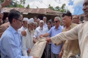 মৌলভীবাজারে সেই ১১ দৃষ্টিপ্রতিবন্ধীর পাশে দাঁড়ালেন এমপি নাসের রহমান