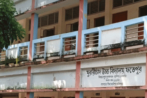 সুনামগঞ্জে অবহেলা আর অনিয়মে ডুবছে মুরারি চাঁদ উচ্চ বিদ্যালয়