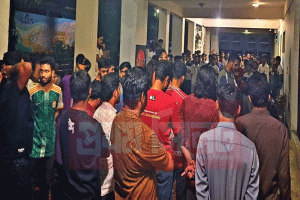 সিলেট ইঞ্জিনিয়ারিং কলেজে পদায়ন কেন্দ্র করে বিক্ষোভ, অবরুদ্ধ ১৪ শিক্ষক