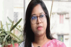বাবা হারালেন এনসিপি নেত্রী মনিরা শারমিন