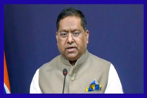 শেখ হাসিনাকে প্রত্যর্পণের অনুরোধ খতিয়ে দেখা হচ্ছে: জয়সওয়াল