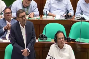 বিগত সরকারের ‘লুটপাটে’ স্বাস্থ্য খাতে তহবিলের সংকট: জাতীয় সংসদে স্বাস্থ্যমন্ত্রী